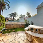 Apartment Cozy Townhouse With A Garden Playa de las Americas (Tenerife)